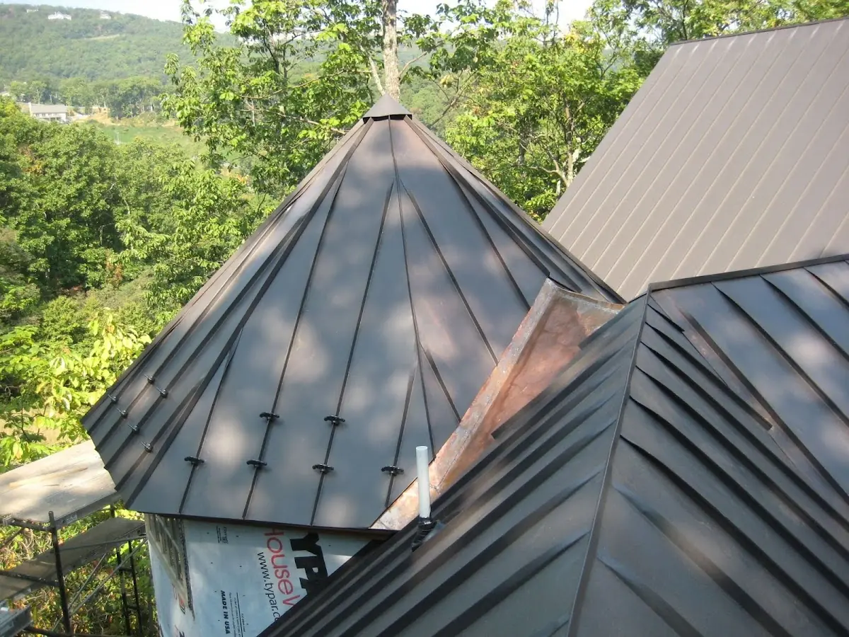 Professional Roof Tarp Installation by Craftsman Roofing in Peace Haven